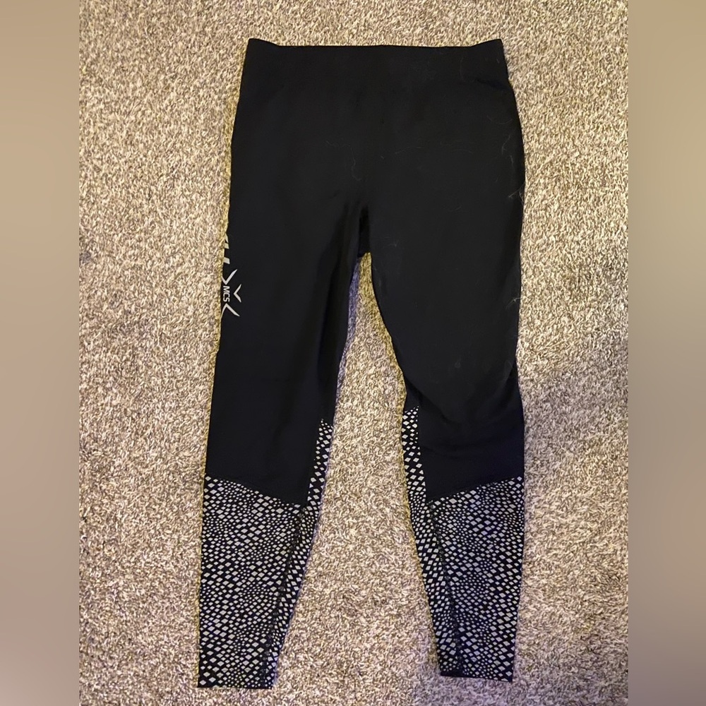 2XU Compression Capri Length Women’s Leggings Size XL
